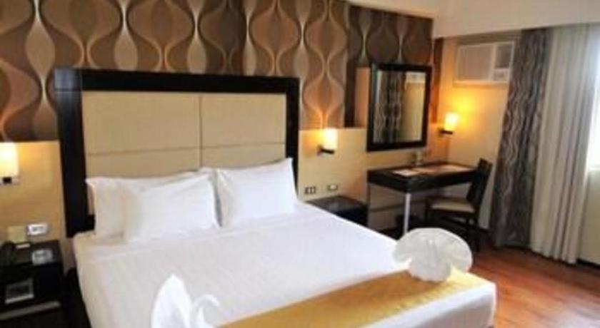 Mallberry Suites Business Hotel Кагаян де Оро Екстериор снимка