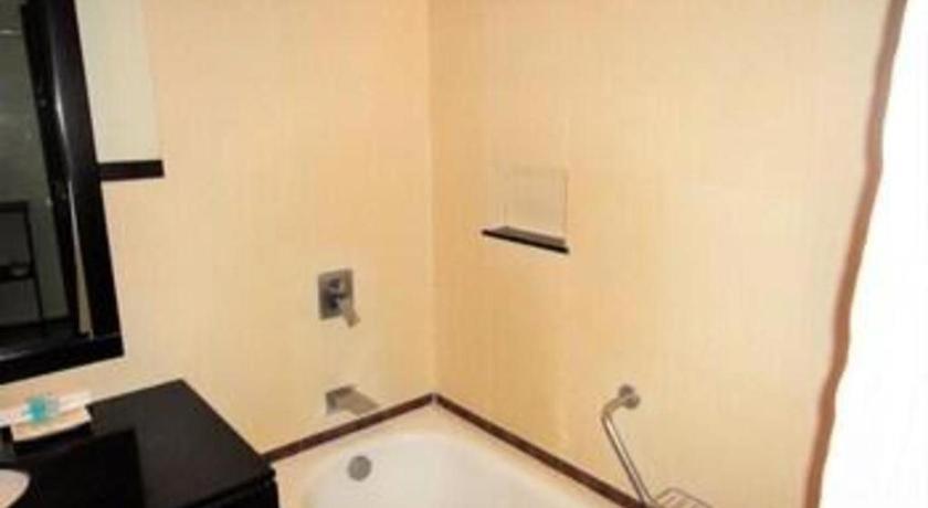 Mallberry Suites Business Hotel Кагаян де Оро Екстериор снимка
