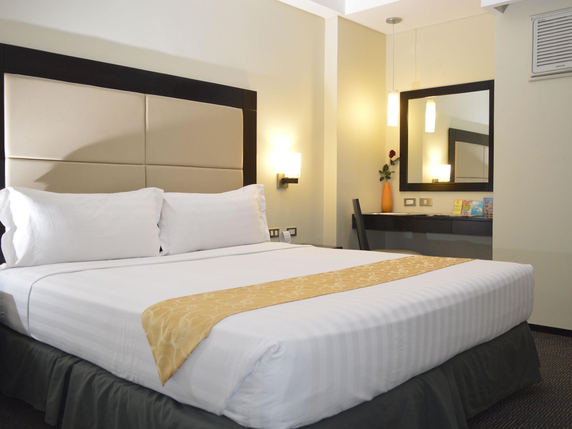 Mallberry Suites Business Hotel Кагаян де Оро Екстериор снимка