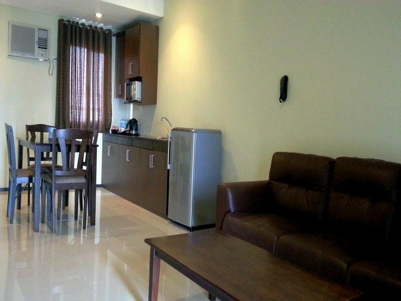 Mallberry Suites Business Hotel Кагаян де Оро Екстериор снимка