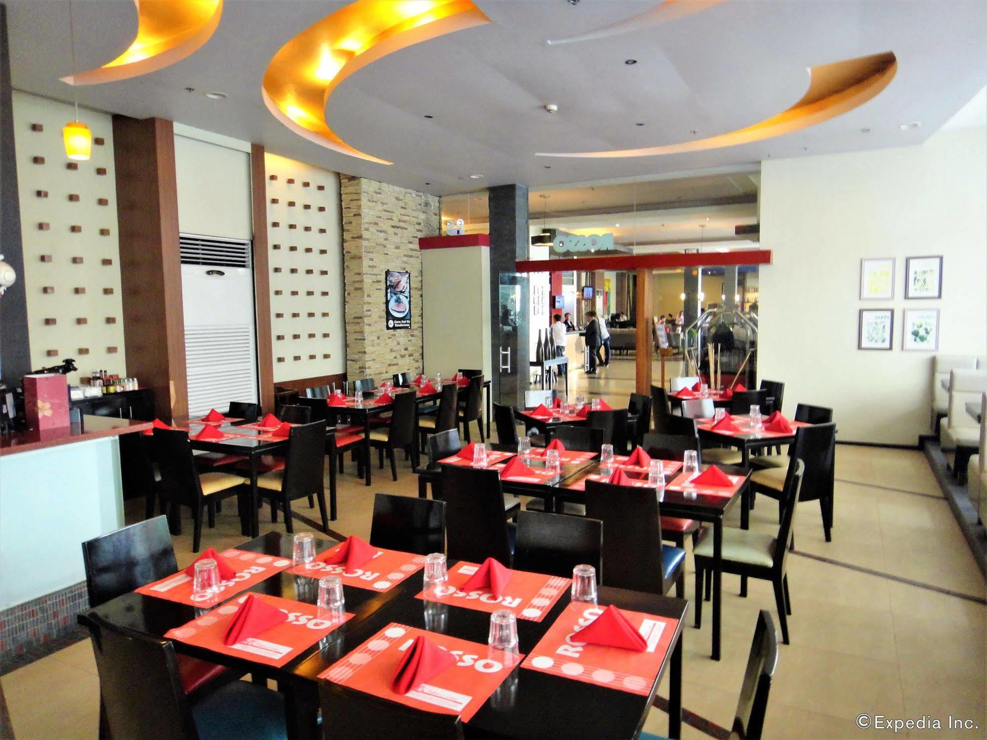 Mallberry Suites Business Hotel Кагаян де Оро Екстериор снимка